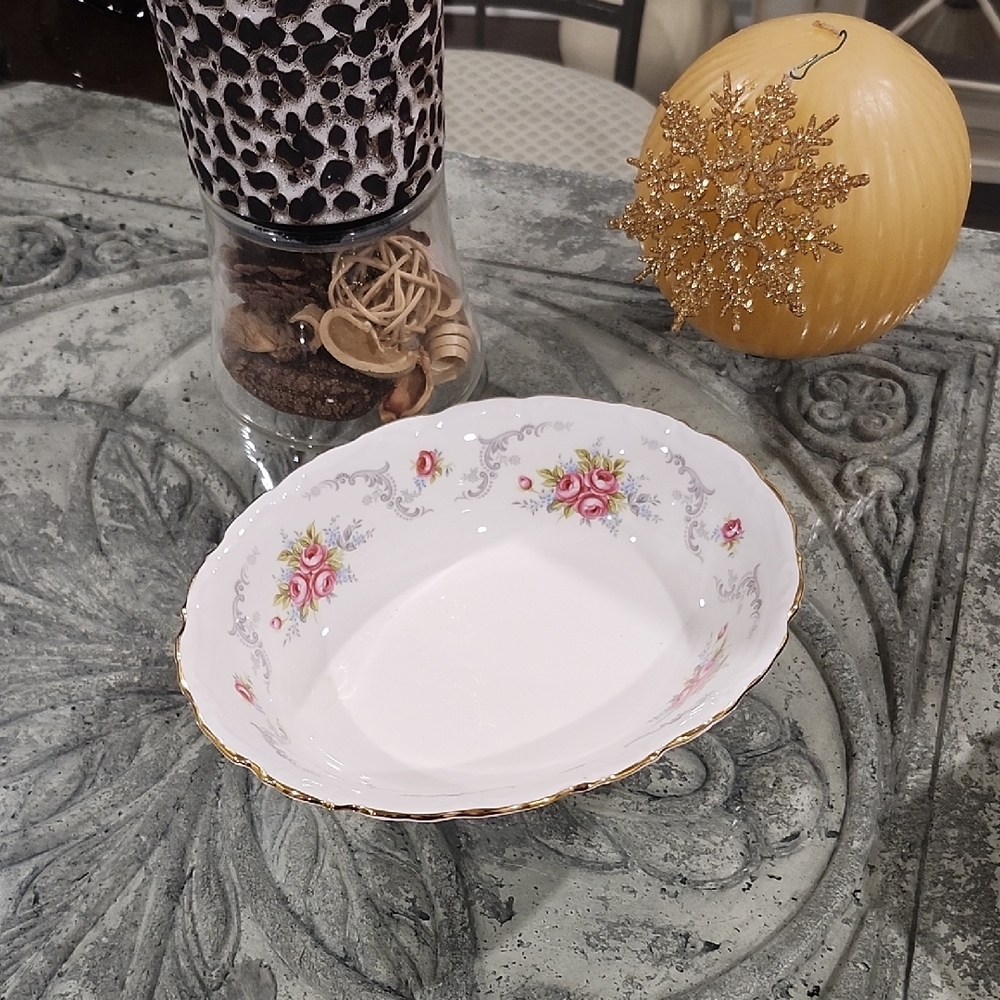 Royal Albert Tranquillity Round Vegetable Bowl 9 In